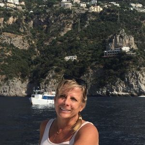 Meet your Posher, Julie